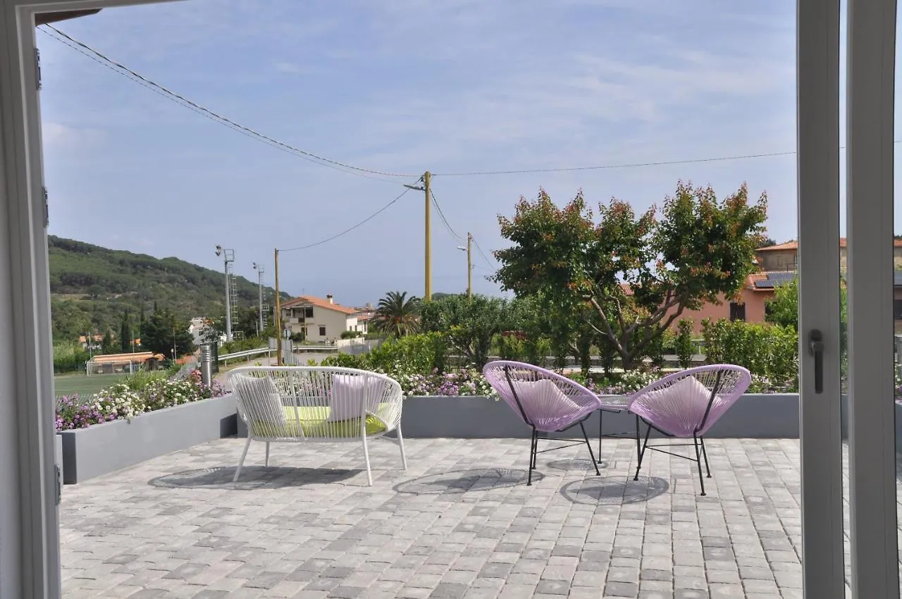 B&B Capo Al Piano Marciana Marina  Alojamento de Acomodação e Pequeno-almoço